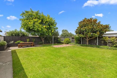 Photo of property in 8 Chedworth Avenue, Bishopdale, Christchurch, 8053