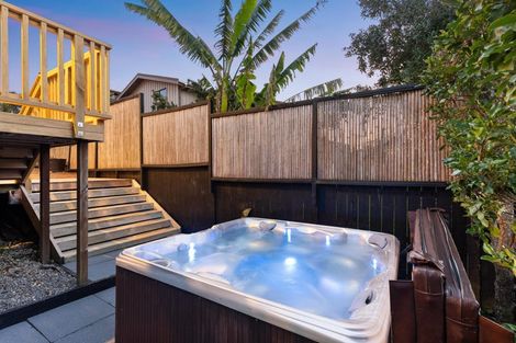 Photo of property in 29a Bay Street, Red Beach, 0932