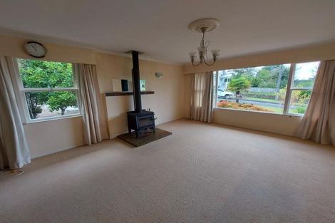 Photo of property in 6 Adams Place, Te Kamo, Whangarei, 0112