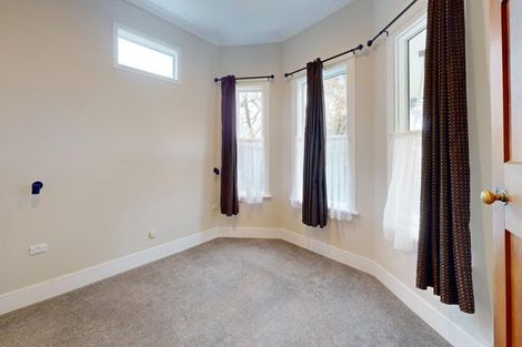 Photo of property in 11 Hereford Street, West End, Palmerston North, 4410