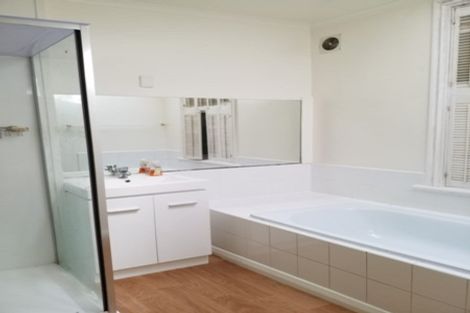 Photo of property in 26 Plunket Street, Kelburn, Wellington, 6012