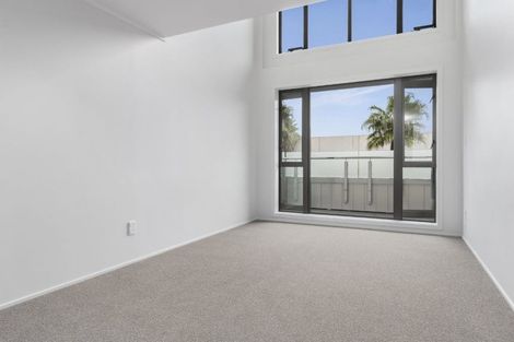 Photo of property in 7b/30 Westward Ho, Glen Eden, Auckland, 0602