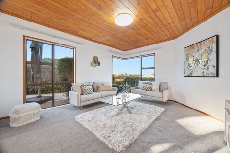 Photo of property in 3 Marlin Street, West Harbour, Auckland, 0618