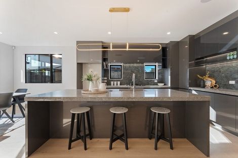 Photo of property in 7 Picnic Point Road, Hobsonville, Auckland, 0616