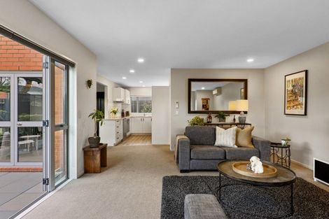 Photo of property in 87b Aikmans Road, Merivale, Christchurch, 8014