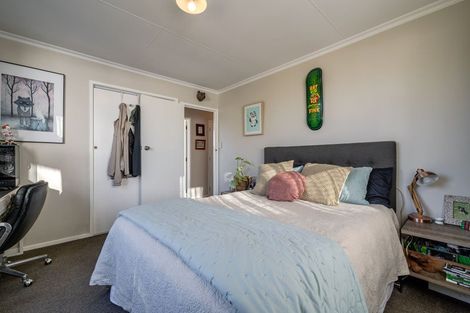Photo of property in 6 Drury Street, Cloverlea, Palmerston North, 4412