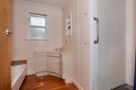 Photo of property in 34 Milne Street, Hunterville, 4730