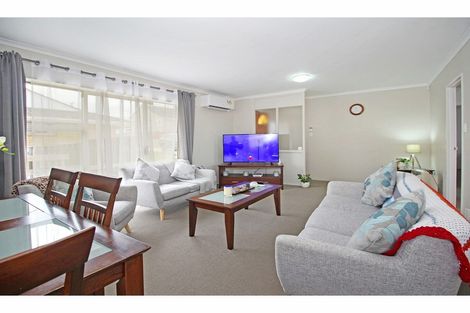 Photo of property in 3/58 Weymouth Road, Manurewa, Auckland, 2102