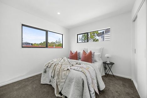 Photo of property in 9a Tangelo Place, Bucklands Beach, Auckland, 2012