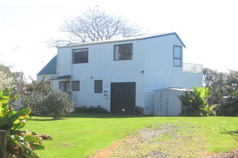 Photo of property in 10 Hilldale Crescent, Kuaotunu West, Whitianga, 3592