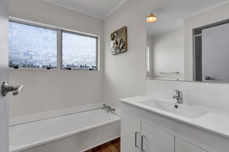 Photo of property in 1 Penrod Drive, Bell Block, New Plymouth, 4312