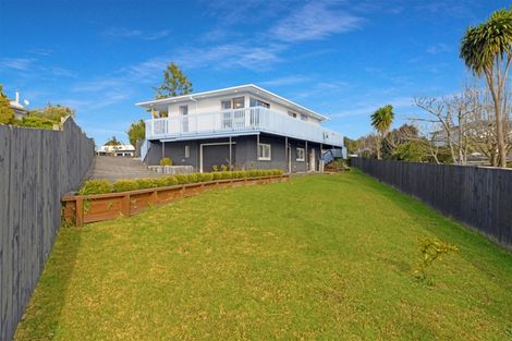 Photo of property in 20 Tanoa Place, Glendene, Auckland, 0602