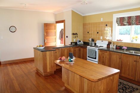 Photo of property in 709 Weber Road, Waitahora, Dannevirke, 4971