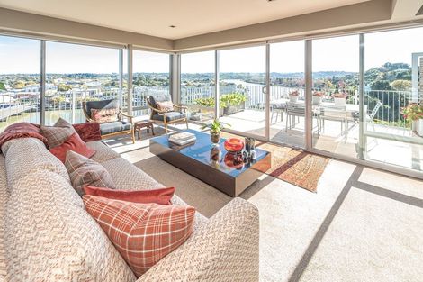 Photo of property in 26 Hipango Terrace, Durie Hill, Whanganui, 4500