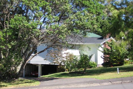 Photo of property in 9 Fowey Avenue, Te Atatu South, Auckland, 0610