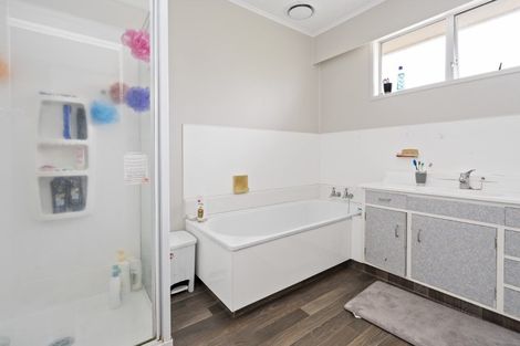 Photo of property in 222b Old Farm Road, Hamilton East, Hamilton, 3216