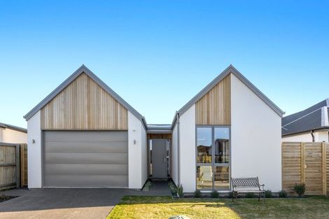 Photo of property in 8 Waterford Farm Road, Halswell, Christchurch, 8025