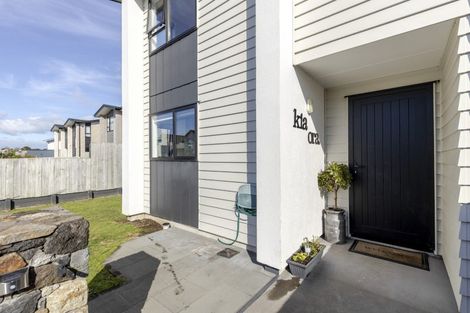 Photo of property in 15 Discovery Place, Marfell, New Plymouth, 4310
