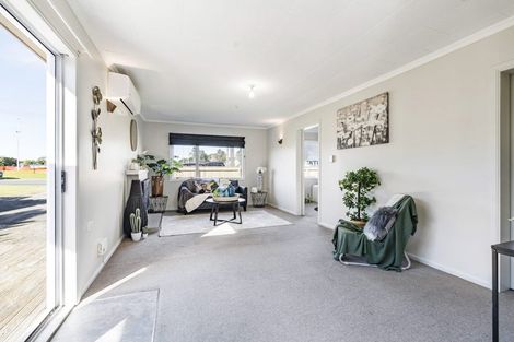 Photo of property in 71 Clifton Drive, Waitara, 4320