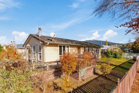 Photo of property in 27 Te Rangitautahanga Road, Turangi, 3334