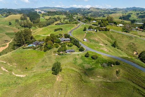 Photo of property in 345 Waitaha Road South, Welcome Bay, Tauranga, 3175