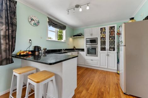 Photo of property in 42 Hastings Street, Halcombe, Feilding, 4779