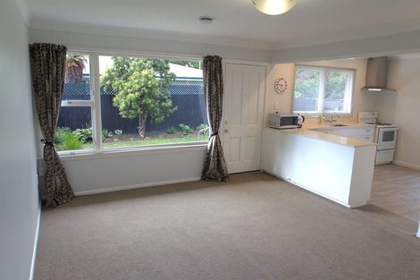 Photo of property in 4/7a Curletts Road, Sockburn, Christchurch, 8042