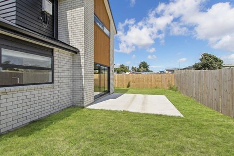 Photo of property in Tapuae, 5 Washer Road, Omata, New Plymouth, 4374