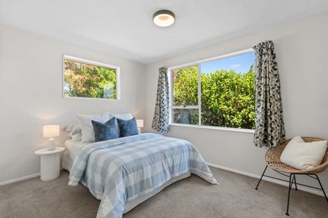 Photo of property in 12 Iona Place, Sockburn, Christchurch, 8042