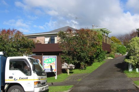 Photo of property in 2/15 Rapallo Place, Farm Cove, Auckland, 2012