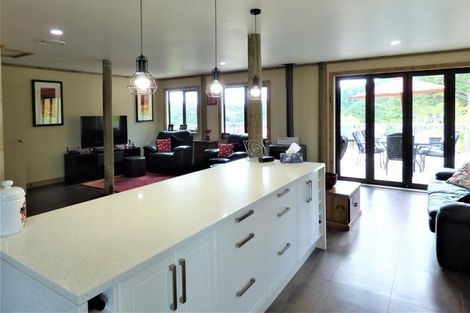 Photo of property in 593 Ormiston Road, Waipu, 0582