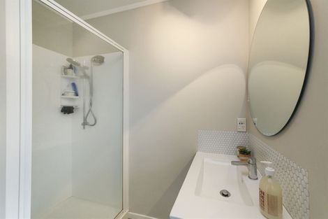 Photo of property in 102 Roberts Line, Kelvin Grove, Palmerston North, 4414