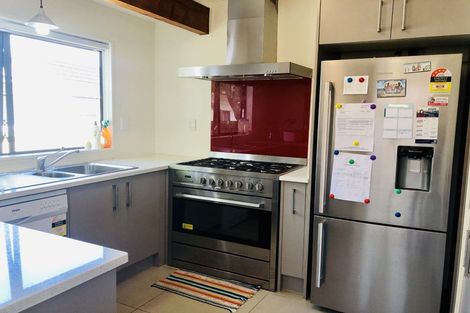 Photo of property in 3/6 Mimosa Place, Half Moon Bay, Auckland, 2012