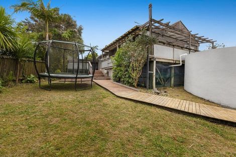 Photo of property in 21b Brian Crescent, Stanmore Bay, Whangaparaoa, 0932