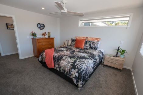 Photo of property in 21 Christine Drive, Coopers Beach, 0420