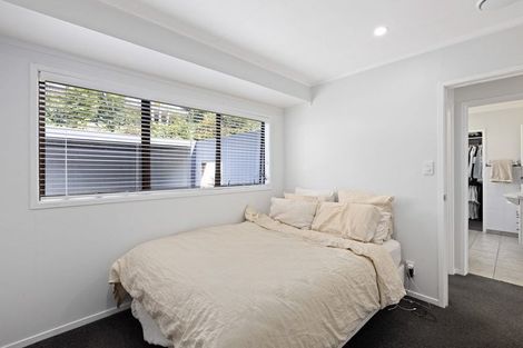Photo of property in 20 Sandiacre Way, Browns Bay, Auckland, 0630