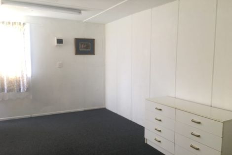Photo of property in 132 Blockhouse Bay Road, Avondale, Auckland, 1026