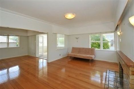 Photo of property in 84 Aberdeen Road, Campbells Bay, Auckland, 0620