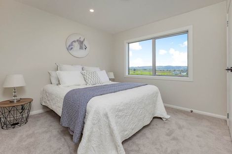 Photo of property in 29 Emerald Avenue, Rosehill, Papakura, 2113