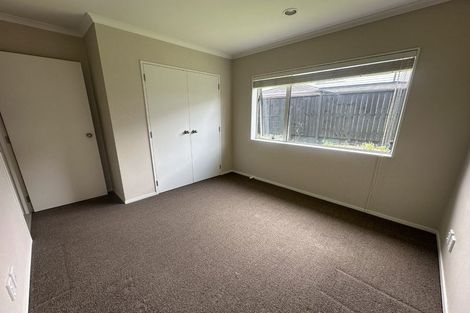 Photo of property in 4 Lorenzo Way, Flat Bush, Auckland, 2016