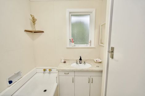 Photo of property in 9 Waterford Place, Westbrook, Palmerston North, 4412