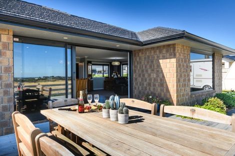 Photo of property in 23 Silicon Way, Fitzherbert, Palmerston North, 4410