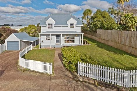 Photo of property in 1/62 Centorian Drive, Windsor Park, Auckland, 0632