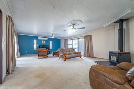 Photo of property in 73 Fergusson Street, Woodville, 4920