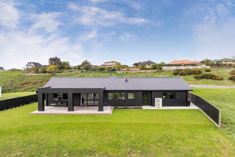 Photo of property in 29 Tuscany Way, Fitzherbert, 4410