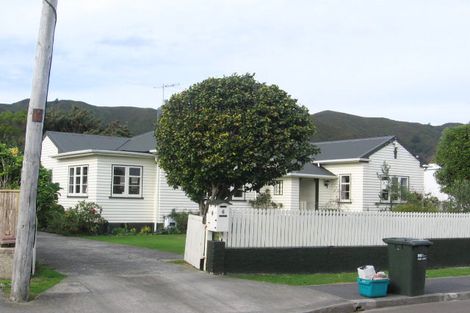 Photo of property in 6 Junction Street, Fairfield, Lower Hutt, 5011