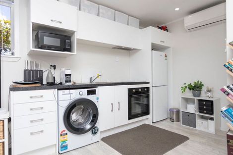 Photo of property in 25 Ries Street, Dannevirke, 4930