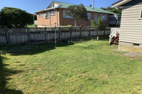 Photo of property in 70 Toi Street, Otaki Beach, Otaki, 5512