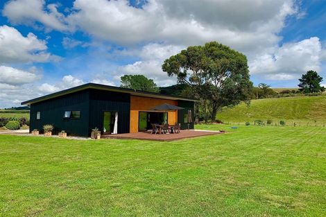 Photo of property in 32 Argyll Road, Otane, 4276