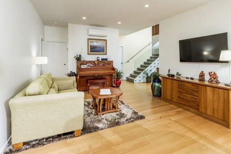 Photo of property in 8 Sylvan Park Avenue, Milford, Auckland, 0620